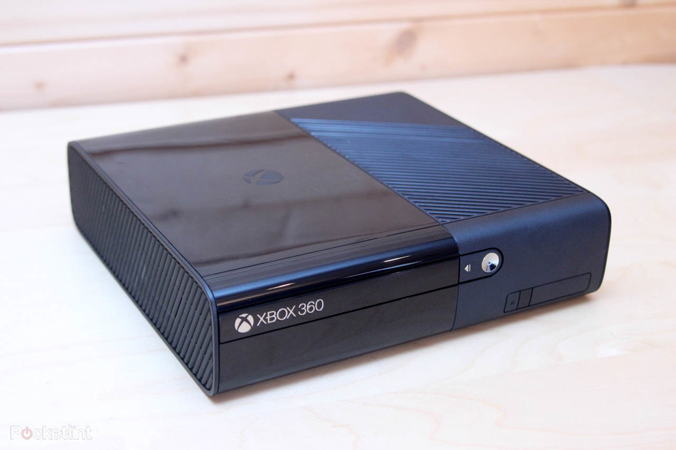 Xbox360 به همراه کینکت